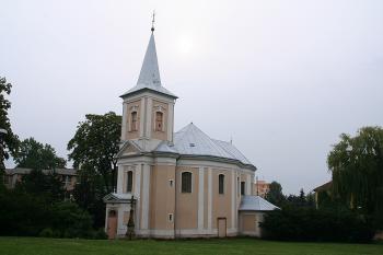 Kostel od jihozápadu ( © Ivan Grisa 06/2009)