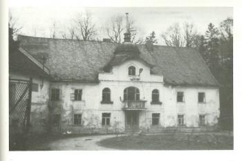 Zámeček v Bukové ve druhé polovině 20. stol. (Pachl, Hans. Jauernig und das Jauerniger Ländchen, Regensburg, 1983)