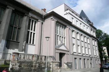 administrativní, společenské a obytná část Husova sboru ( © Jan P. Štěpánek 06/2009)