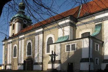 Kostel sv. Václava (© Petra Šimková, 04/2012)