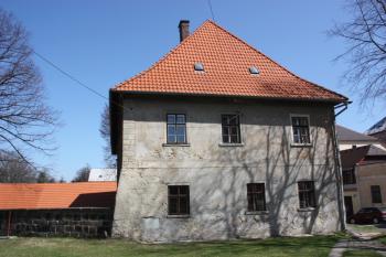 Fara od západu ( © Ivan Grisa 04/2010)