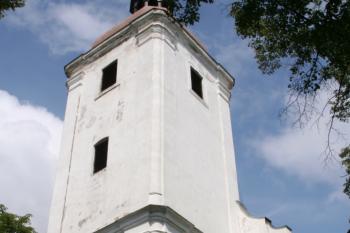 Západní průčelí ( © Ivan Grisa 06/2009)