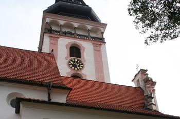 Sakristie, presbytář a věž od jihu ( © Ivan Grisa 06/2009)