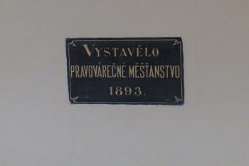Zakládací deska na schodišti (© Johannes Cladis, 10/2014)
