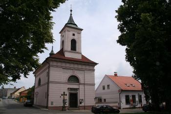 Kostel od západu ( © Ivan Grisa 06/2009)