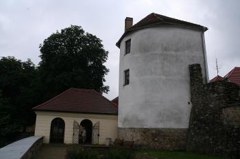 Bašta se Šachovým pavilonem ( © Ivan Grisa 06/2009)