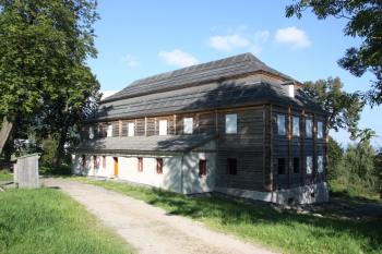 Kittelův dům od jihozápadu ( © Ivan Grisa 09/2010)