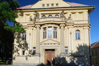 obecní dům (© Tomáš Berka, 09/2008)