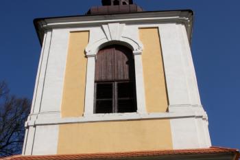 Věž od západu ( © Ivan Grisa 04/2010)
