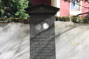 Náhrobek rodiny Schafranka v jihovýchodní části hřbitova ( © Ivan Grisa 04/2010)