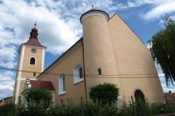 západní průčelí ( © Milan Caha 07/2009)