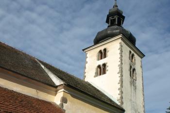 napojení původní románské lodi a přístavby z 19. století ( © Milan Caha 07/2009)