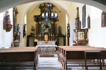 Průhled do presbytáře ( © Stanislav Šůna 07/2009)