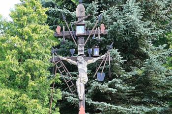 Kříž od jihu ( © Stanislav Šůna 07/2009)