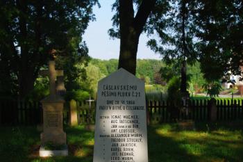Vojenský hřbitov (© Lenka Martinková, 09/2010)