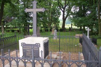 Vojenský hřbitov u České Skalice (© Ivo Rozehnal, 07/2009)
