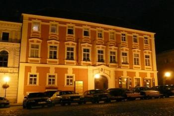 Daunův palác v noci ( © Jan P. Štěpánek 07/2009)