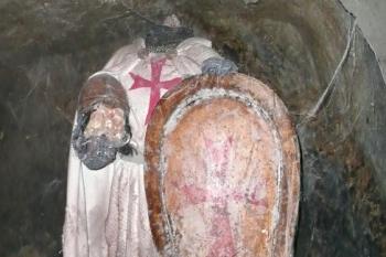 bezhlavý templář ve znojemském podzemí ( © Jan P. Štěpánek 07/2009)