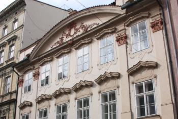 Uliční fasáda ( © Ivan Grisa 07/2009)