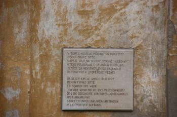 Pamětní deska děkana Franze Sitteho ( © Ivan Grisa 07/2009)