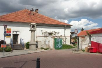 část budovy čp. 1 ( © Milan Caha 08/2008)