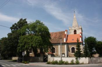 Kostel od jihozápadu ( © Ivan Grisa 07/2009)