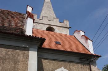 Presbytář od jihu ( © Ivan Grisa 07/2009)