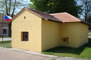 Pohled na objekt ze směru od Nové Vsi (© Jan Hajchl, 07/2009)