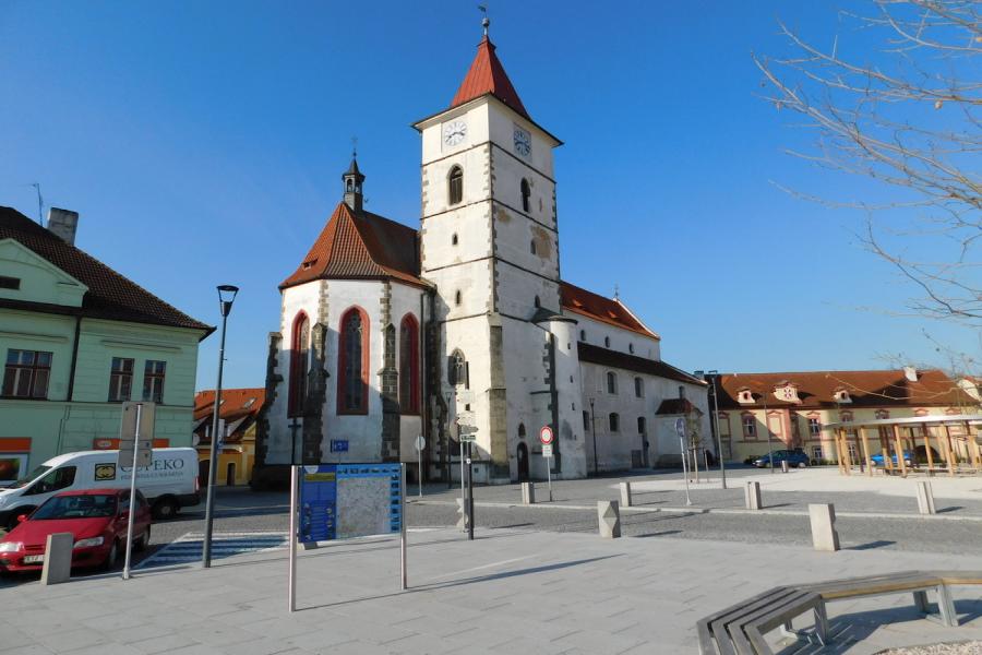 kostel sv. Petra a Pavla