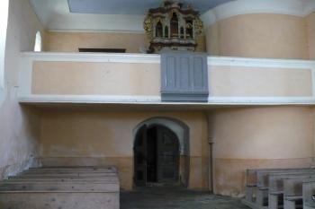 pohled na kruchtu  (© Petr Jína, 08/2009)