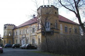 druhá budova rezidence (© Alena Volná, 4/2007)