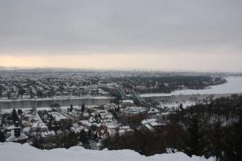 Pohled z terasy horní stanice na Drážďany ( © Ivan Grisa 01/2010)