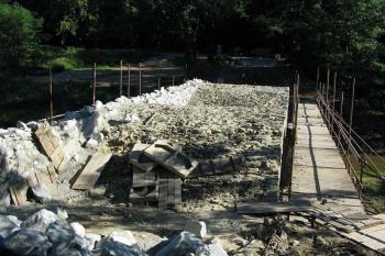 Rekonstrukce mostu v roce 2006 (© Jiří Cukr, 07/2006)