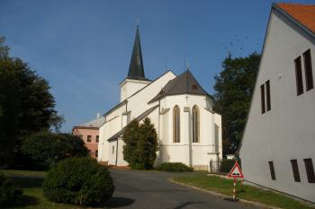 Plzeň-Litice - kostel (© Jiří Špaček, 09/2016)