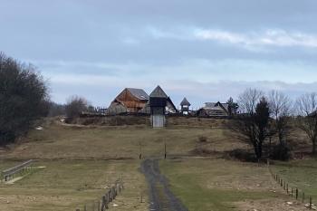 Curia Vítkov od silnice (© Jiří Čížek 01/2021)