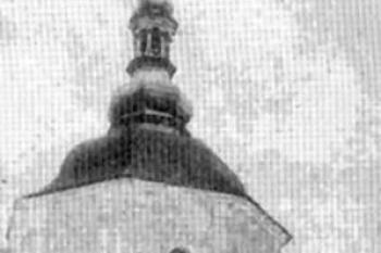 kaple na pohlednici z roku 1915 ( © V. Babická, J. Hansová, M. Špinarová: Poutní kaple ve Studenci a v Rožmitále na Šumavě, Památky jižních Čech, NPÚ-ÚOP České Budějovice, 2008)