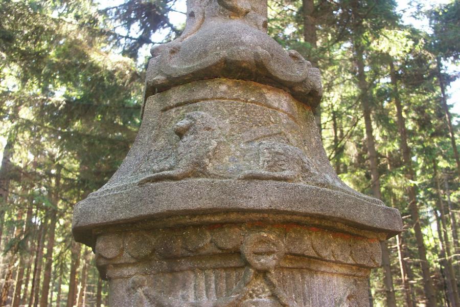 Machovský kříž