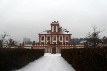 Trojský zámek (© Taribo, 12/2012)