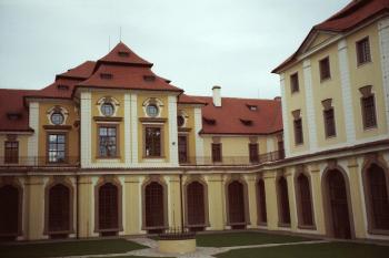 zámek Zbraslav-Praha 5 (© Vlastislav Mareček, 05/1993)