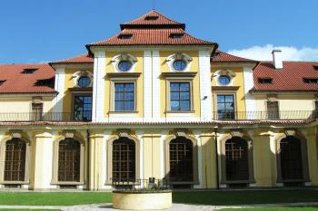 střední křídlo ( © Petr Turyna 07/2005)