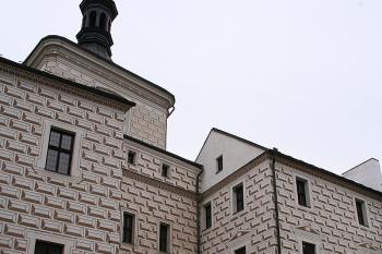 Hlavní věž od jihovýchodu ( © Ivan Grisa 04/2009)