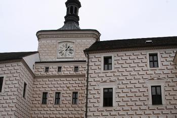 Hlavní věž od východu ( © Ivan Grisa 04/2009)