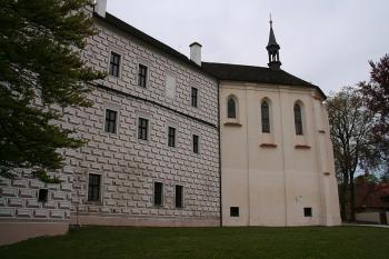 Kaple od jihozápadu ( © Ivan Grisa 04/2009)