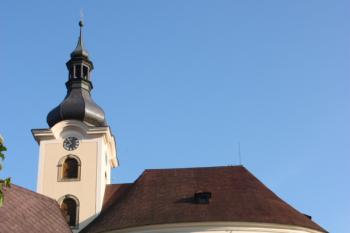 Kostel od jihu ( © Ivan Grisa 08/2009)