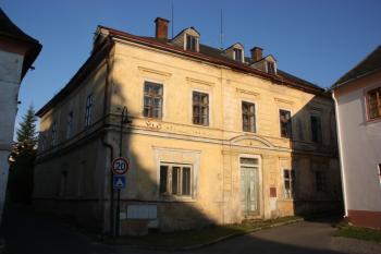 Bývalá nová radnice ( © Ivan Grisa 08/2009)