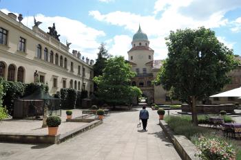 Zámek Častolovice (© aleshwarrior, 06/2015)