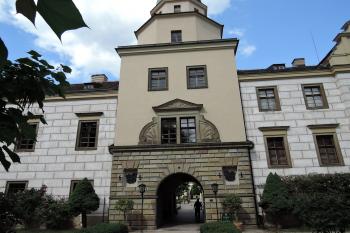 Zámek Častolovice (© aleshwarrior, 06/2015)