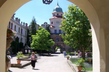 Častolovice - zámek (© Ivo Rozehnal, 07/2010)
