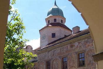 Častolovice - zámek (© Ivo Rozehnal, 07/2010)