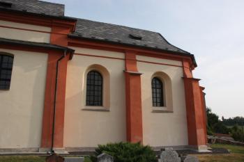 Presbytář od jihu ( © Ivan Grisa 08/2009)